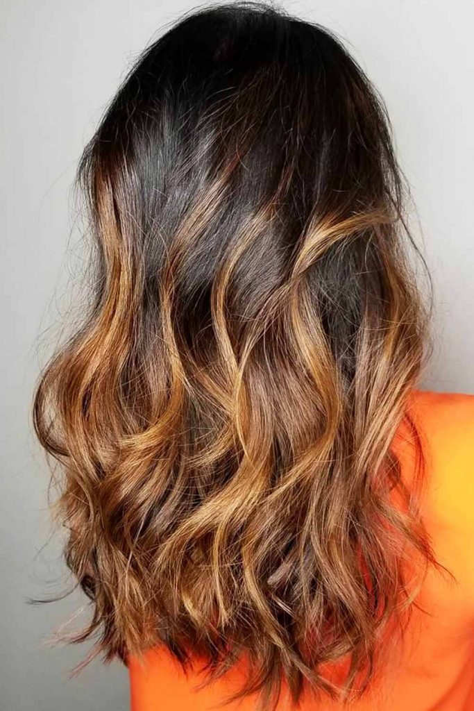 Long Disconnected Wavy Layered Hairstyles #layeredhaircuts #layeredhair #haircuts