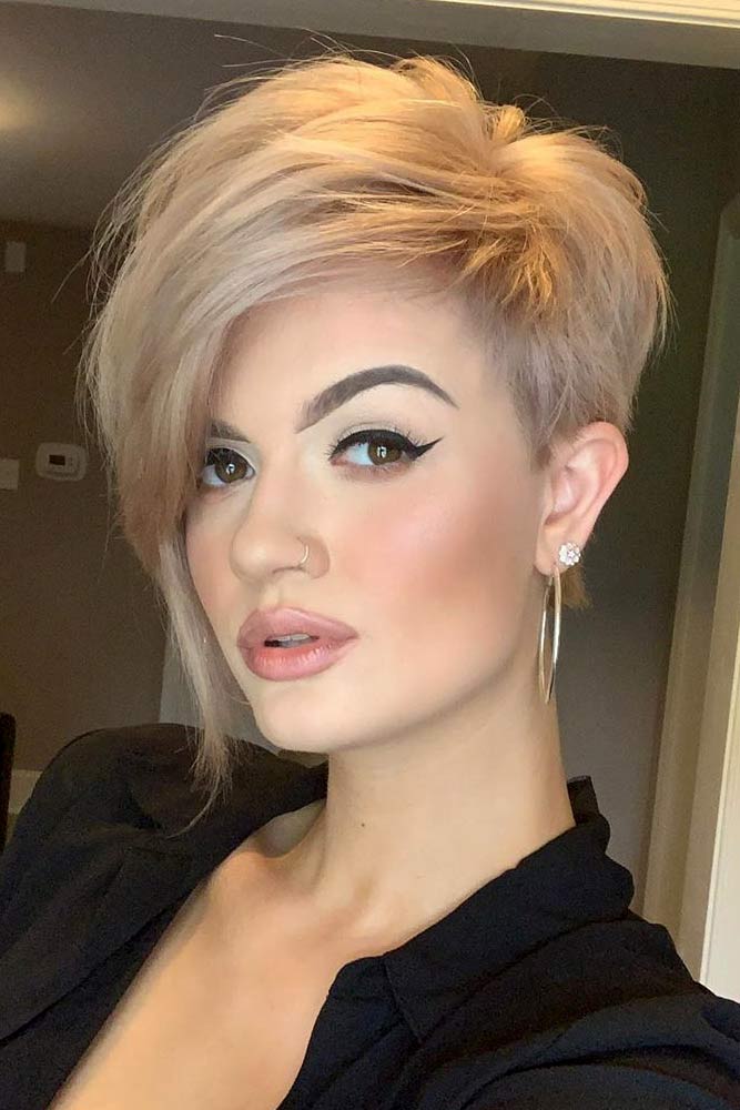 Pixie With Side Swept Bang #pixiecut #haircuts #longpixie #shorthair