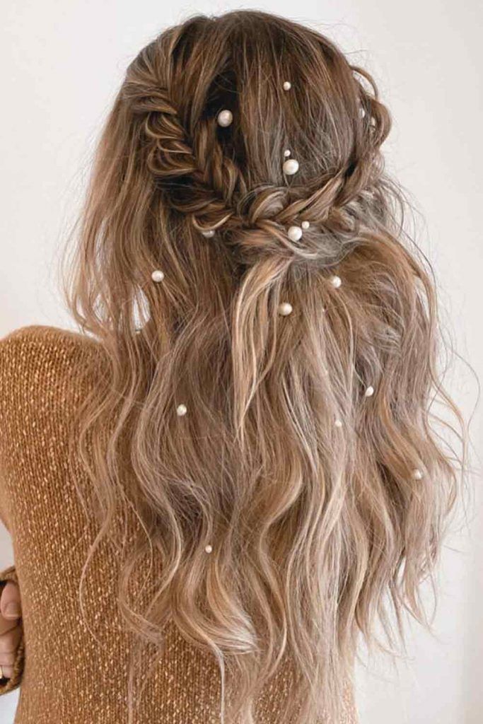 Messy Half-Up With Pearls #pearlspins #prettyhairstyles